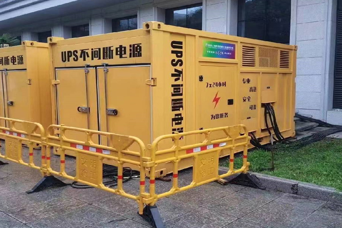 福州发电机租赁施工现场